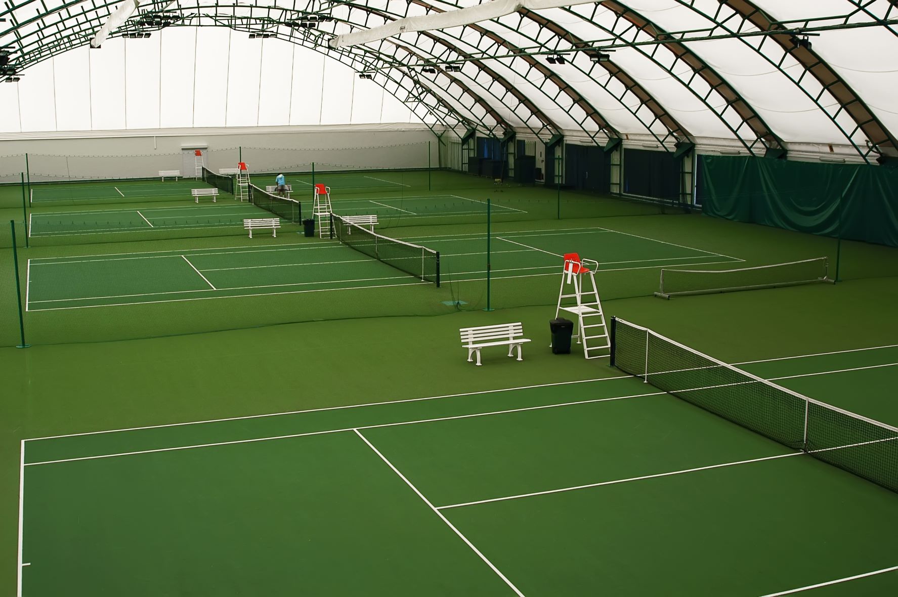 tennis court cost